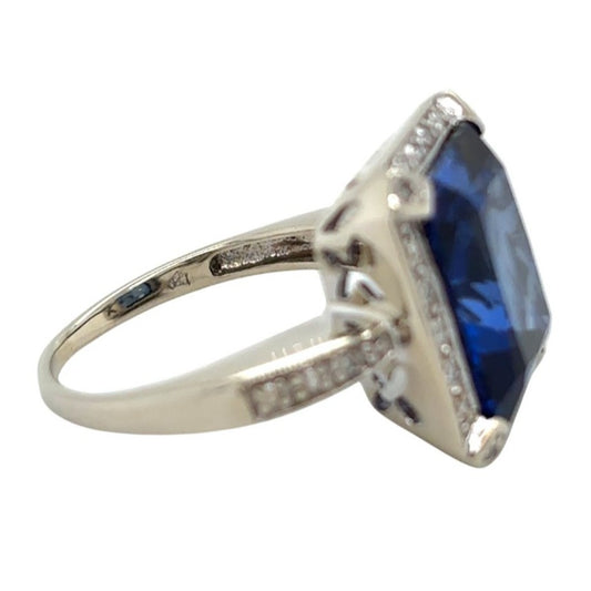 Vintage 10k White Gold (Blue Solitaire) & Diamond Size 5.25 Ring 4.5g