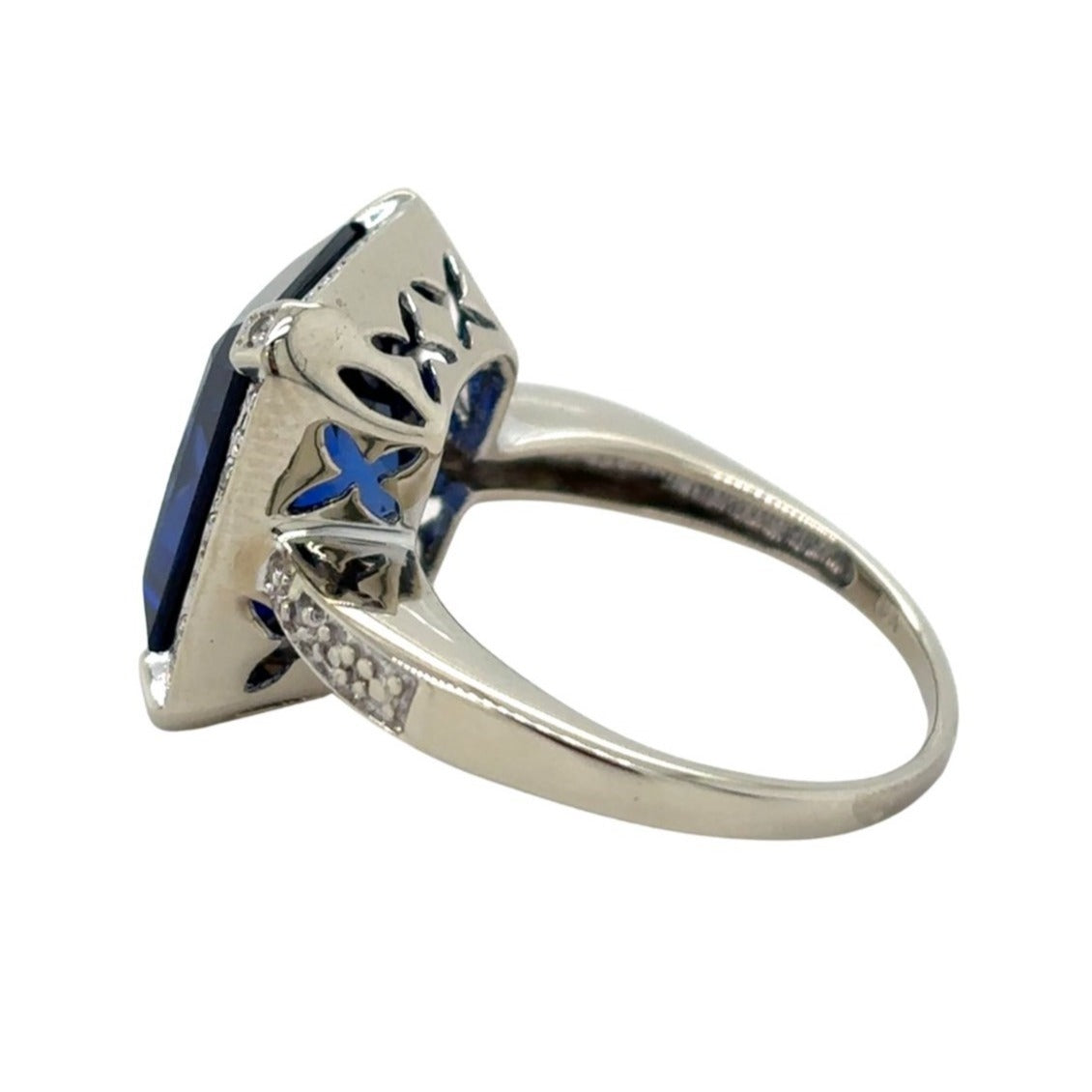 Vintage 10k White Gold (Blue Solitaire) & Diamond Size 5.25 Ring 4.5g