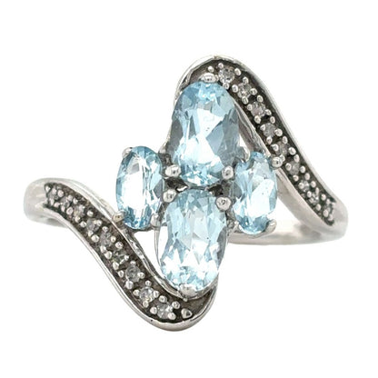 10k White Gold 1/4ctw Aquamarine and Diamond Size 7.25 Ring 3.4g