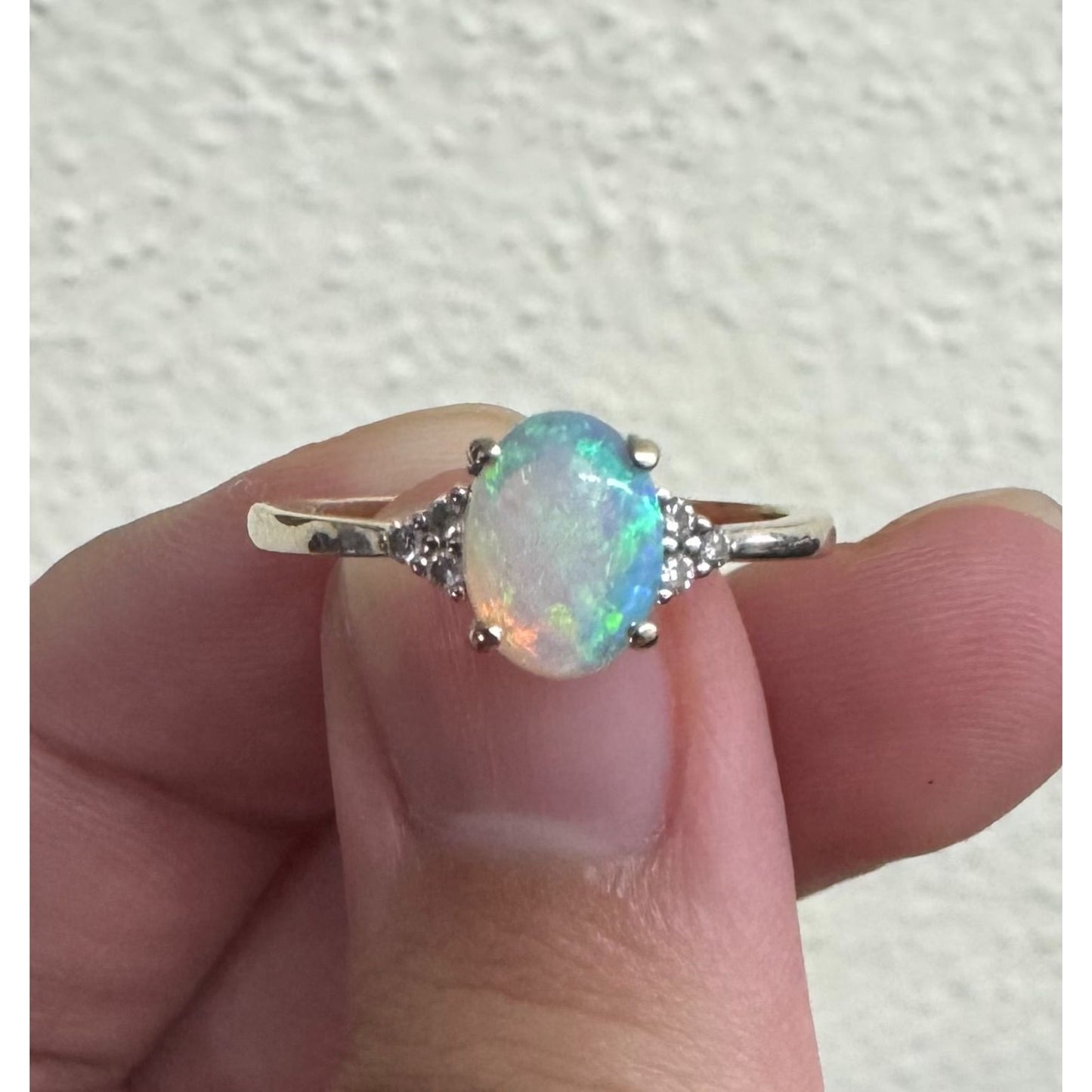 Opal & Diamond 18k White Gold Ring 2.7g Size 7.5