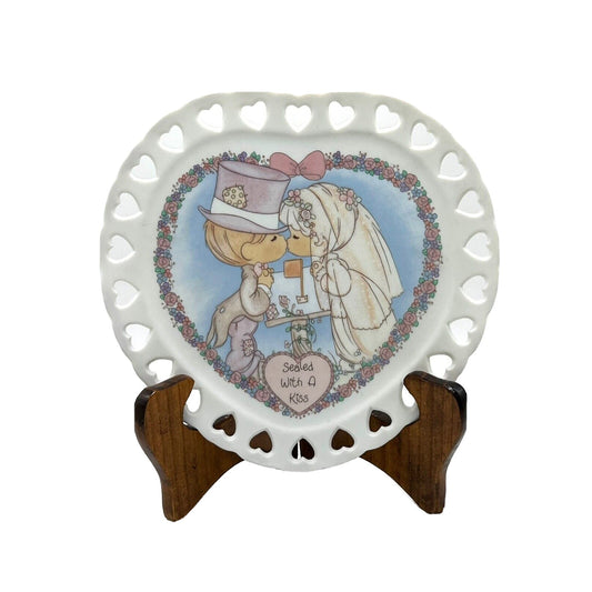 Precious Moments Porcelain Plate Sealed With A Kiss