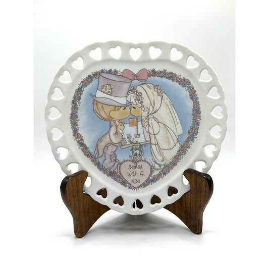 Precious Moments Porcelain Plate Sealed With A Kiss