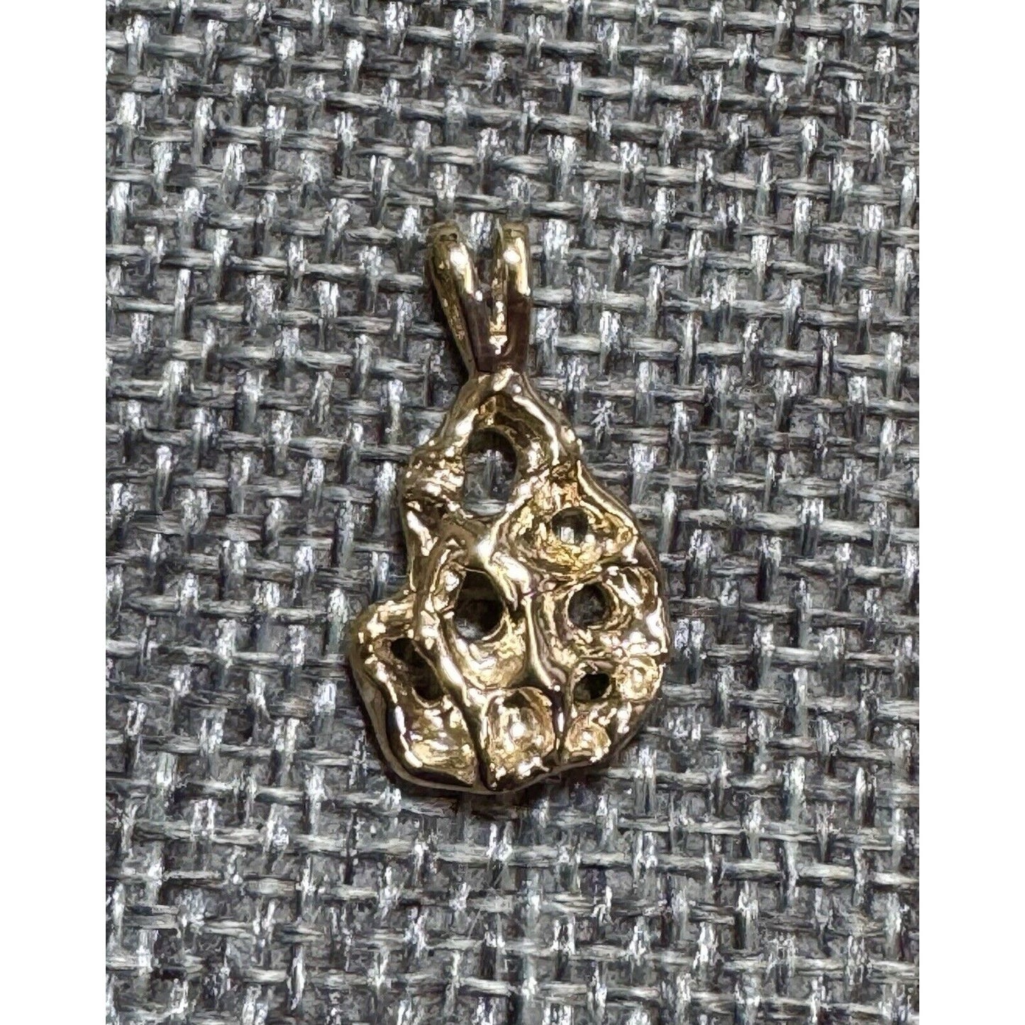 10K Yellow Gold 22Mm X 13Mm Nugget Pendant
