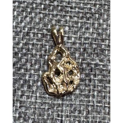 10K Yellow Gold 22Mm X 13Mm Nugget Pendant