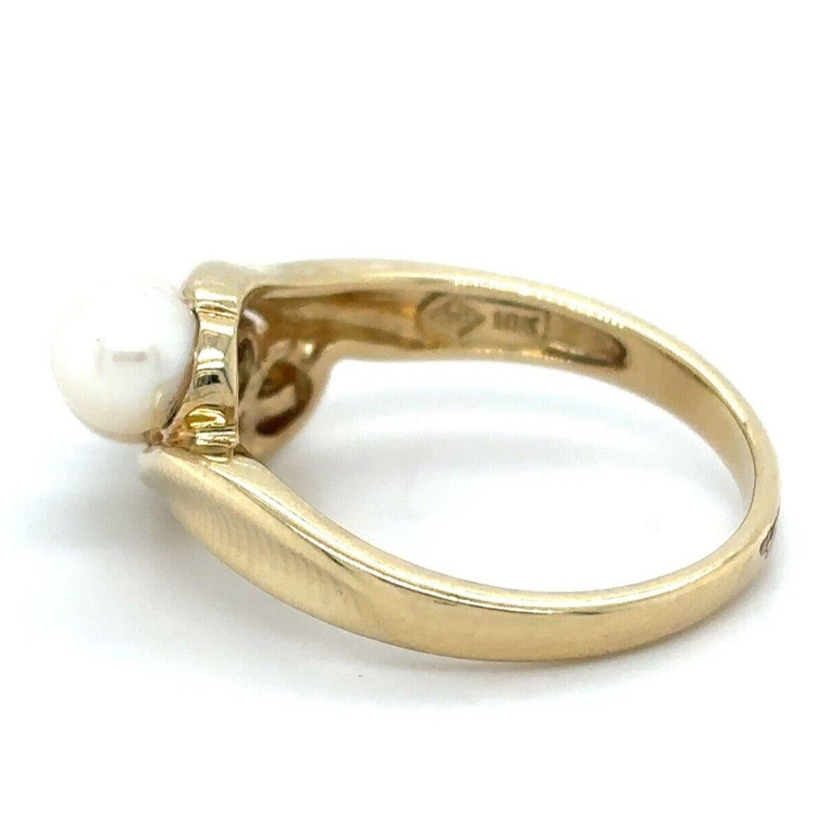 Three-Stone Pearl 10k Yellow Gold Ring 3.2g Size 6.75