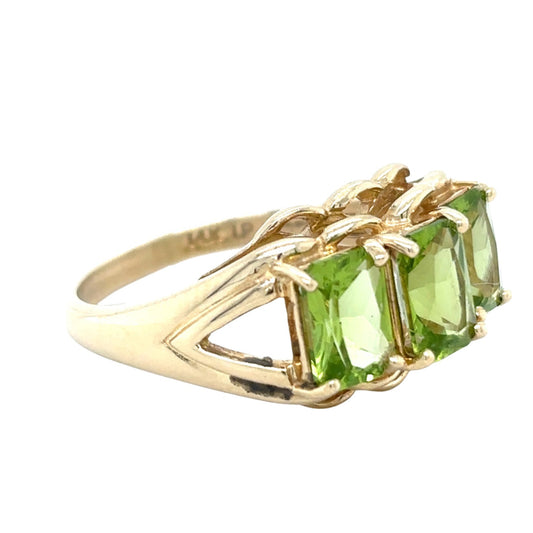 14k Yellow Gold Peridot Trio Size 8 Ring 4.9g