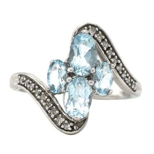 10k White Gold 1/4ctw Aquamarine & Diamond Ring Size 7.25