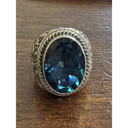 .925 Sterling Silver Blue Stone Ring Size 6.75