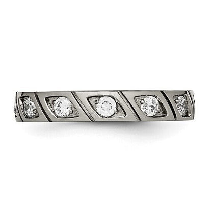 Chisel Titanium Cubic Zirconia Grooved Wedding Band Ring Size 8.5