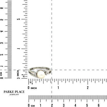Pearl & Diamond 10k White Gold Ring  2.1g Size 5.5