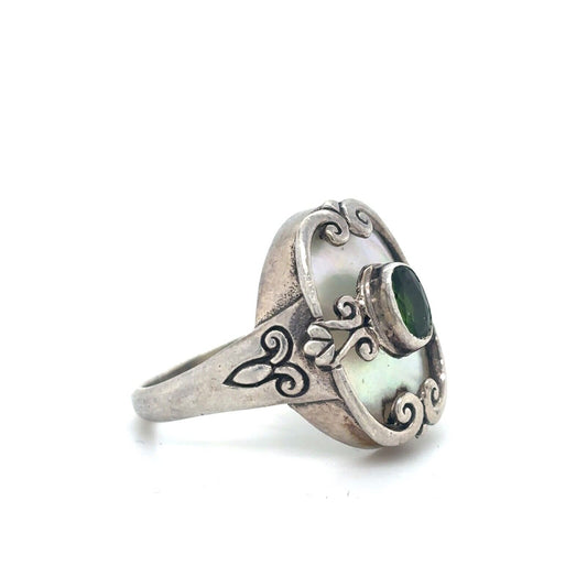 Sterling Silver Mother of Pearl with Green Quartz Accent Size 7.75 Ring 6.3g