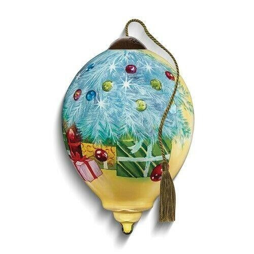 Ne'Qwa Art Puppy With Tree And Presents Ornament