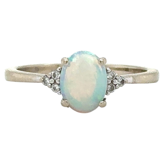 Opal & Diamond 18k White Gold Ring 2.7g Size 7.5