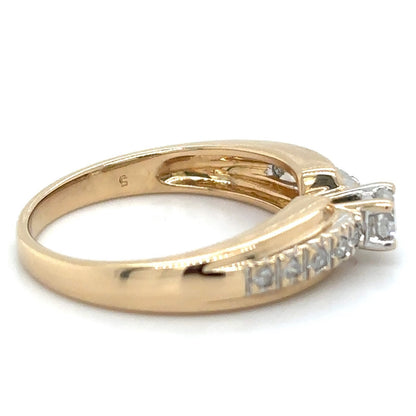14K Yellow Gold 1/4ctw Diamond Engagement 3.3g  Ring Size 7