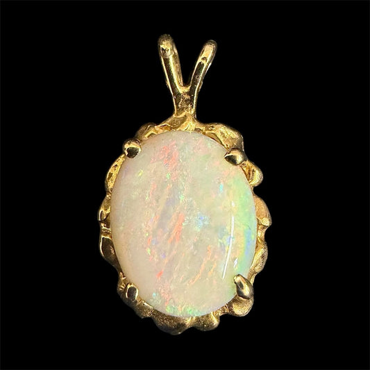 Opal 14k Yellow Gold Oval Pendant 0.9g