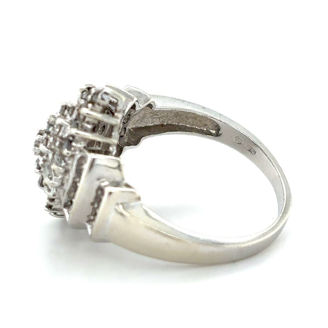 10K White Gold 1/2 ctw Diamond Ring 5.0g Size 8