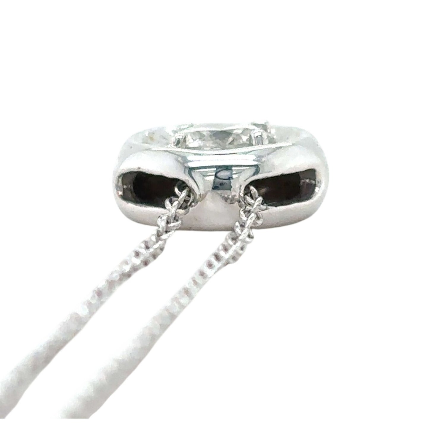14K White Gold Necklace W/ 1/4Ct Round Diamond Pendant 2.4g