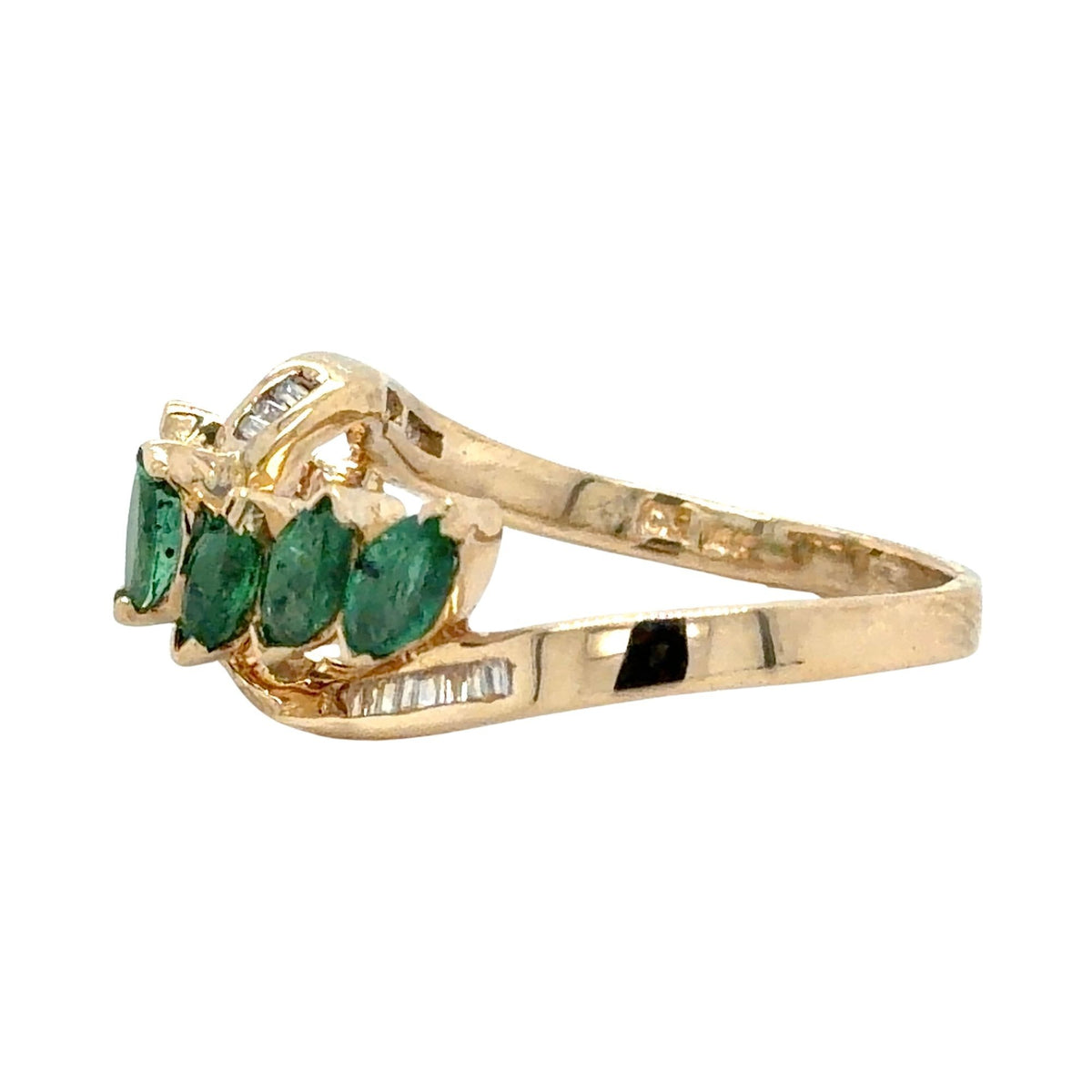 Emerald & Diamond 14k Yellow Gold Ring  4.2g Size 7