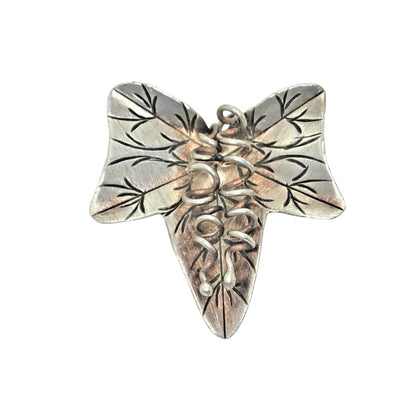 Vintage Solid .925 Sterling Silver Floral Pendant 7.4g Leaf Design