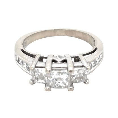 14k White Gold 1.68 ctw Diamond Size 6.25 Ring 4.5g