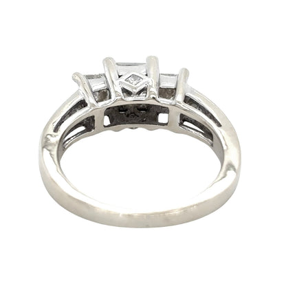 14k White Gold 1.68 ctw Diamond Size 6.25 Ring 4.5g