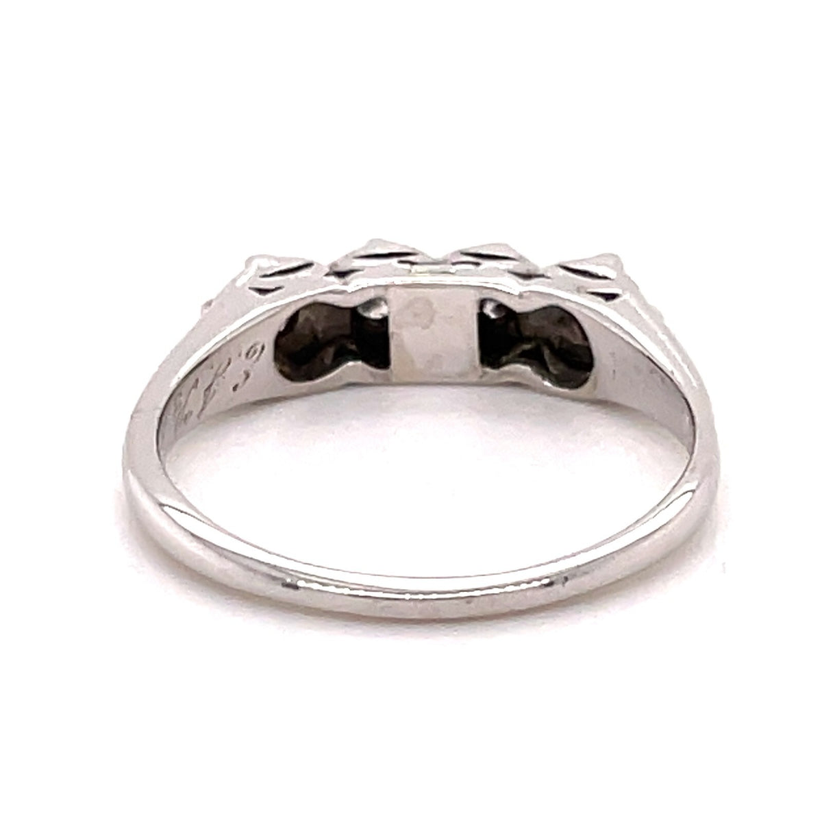 1/2ctw Diamond 14k White Gold Band Ring 2.6g Size 6.5