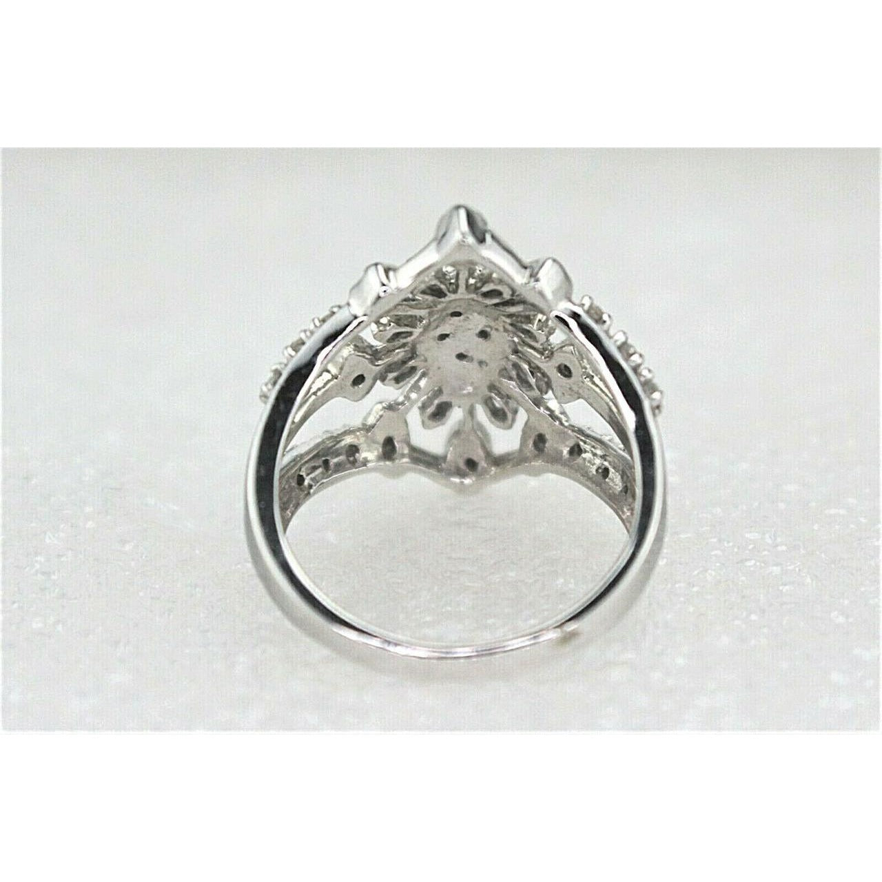 1/2 ct Diamond Cluster Cocktail Ring 10k White Gold 5.1 g Size 8