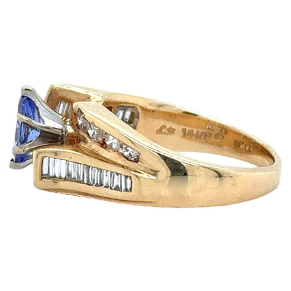 Tanzanite Solitaire with Diamond Accents 14k Yellow Gold Ring 6.6g Size 6.5
